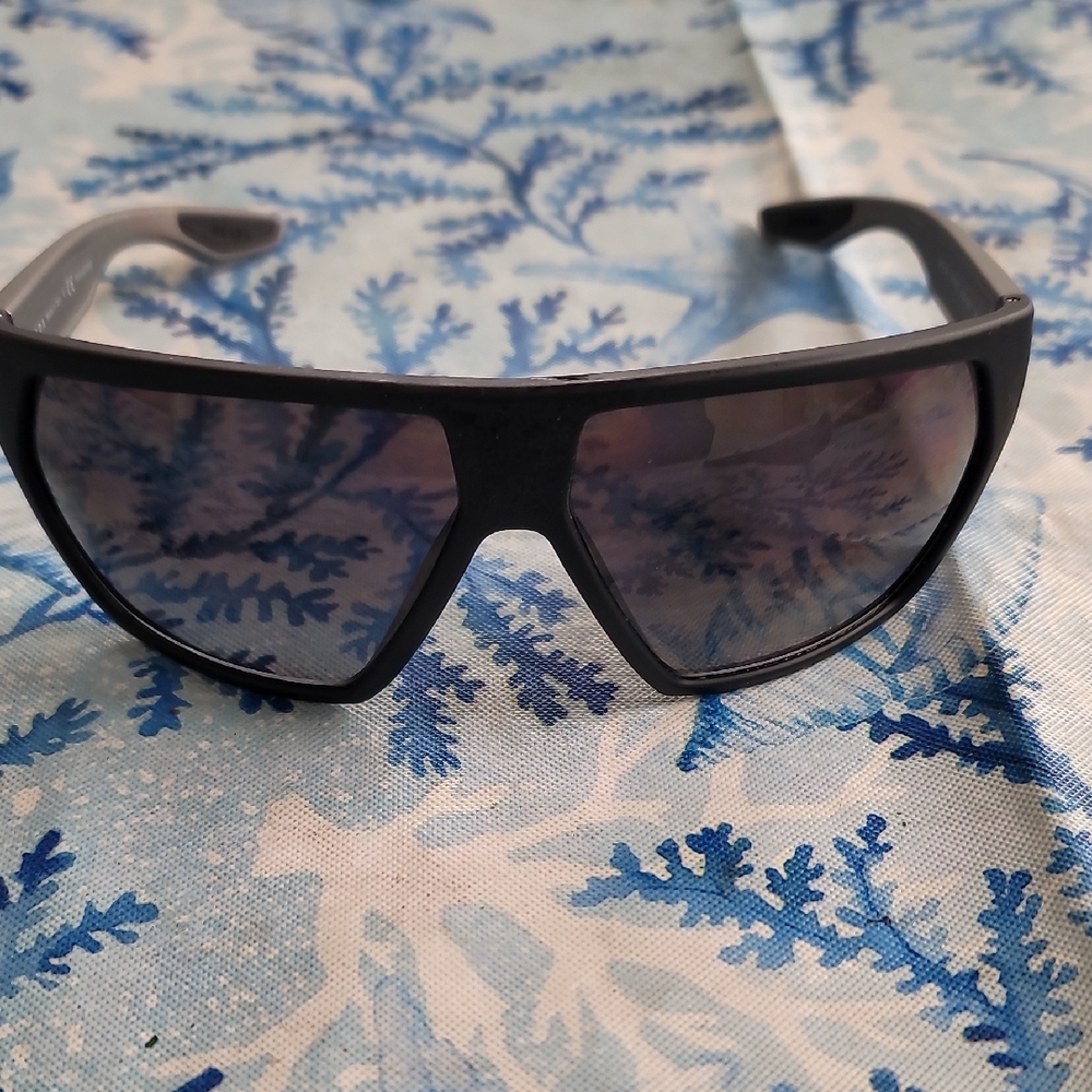 Prada Rossa Ps 08 Sunglasses